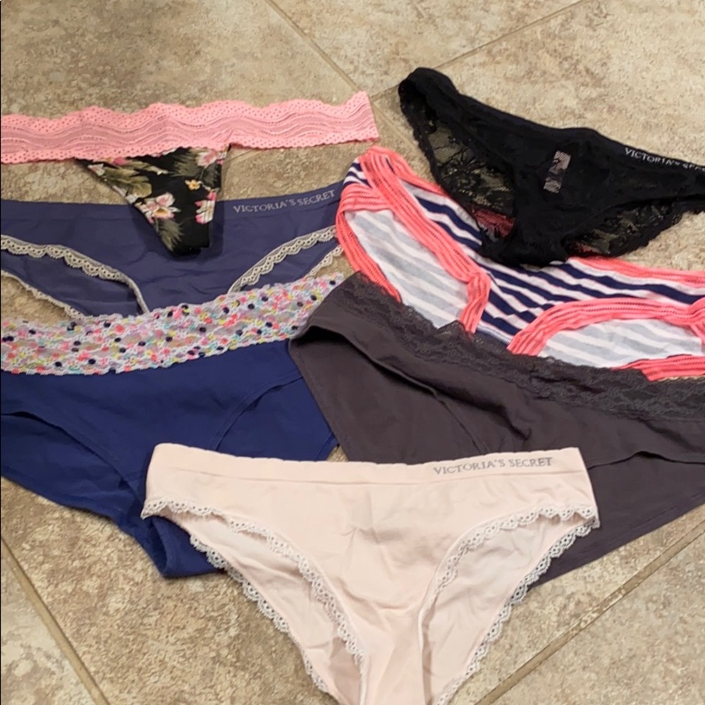 7 pair of VS panties size Large🔥🔥